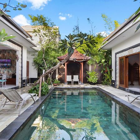Boutique Villa Grace Sanur Стая снимка
